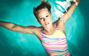 Federica Pellegrini indossa un costume "prezioso"