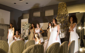 le-modelle-di-maison-signore-mentre-provano-per-una-sfilata