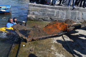 Ecco i risultati della pulizia dei fondali di Portici pulizia dei fondali mare in mostra