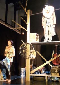 "Rifiuti" di Roberto Russo alla Sala Ferrari con la regia di Gianni De Feo