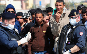 Cronaca Caserta. Immigrato brucia stanza, socio centro di Gricignano gli spara