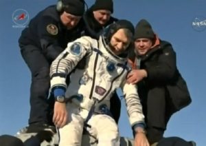 Paolo Nespoli e la Soyuz sono tornati sulla Terra