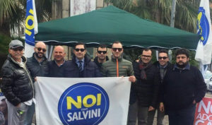 Migranti, 'Noi con Salvini' in piazza contro protocollo de Magistris-Minniti