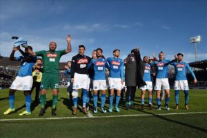 Calcio Napoli: Gli azzurri vincono a Bergamo con un gol di Mertens
