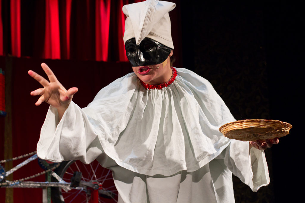 pulcinella maschera di carnevale