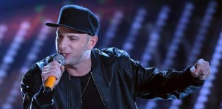 Clementino, "Sorridi e vuoi fumare": esce il nuovo singolo del rapper
