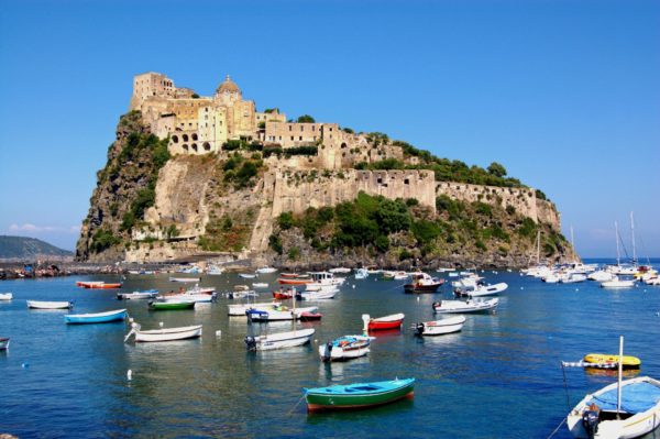 Estate a Napoli con le escursioni in mare di RadaHotel Italia 