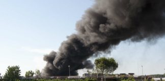 Rifiuti, accordo Istituzioni-Autostrade per monitorare i roghi in Campania