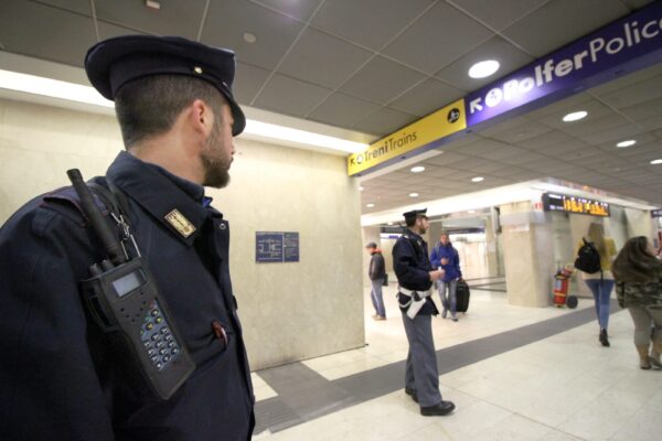 polizia polfer stazione metro