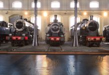 Pietrarsa: al via la mostra "Vintage Vibes" tra treni storici e auto d'epoca