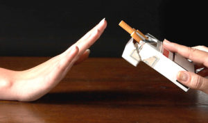 Guerra al fumo. Il neo DG dell’Oms rilancia la storica battaglia contro multinazionali e commercio illegale. Le Regione Campania approva la legge sulla lotta al tabagismo.