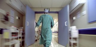 Salerno, allarme tubercolosi: ricoverato alunno del 'Genovesi-Da Vinci'