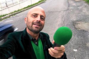 Luca Abete aggredito a Secondigliano. Stasera in onda su Striscia la Notizia