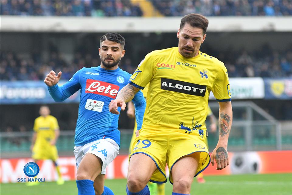 Calcio Napoli: in vendita i biglietti per la sfida col Chievo Verona
