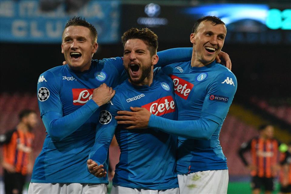 Ultimissime calcio Napoli: si lavora ai rinnovi di Allan, Chiriches e Mertens
