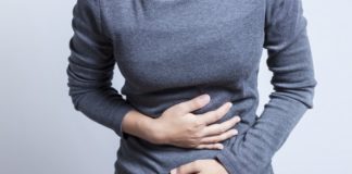 Mal di stomaco: cause, sintomi e rimedi naturali