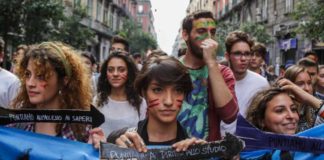 Marcia degli esclusi, Napoli manifesta per i diritti di chi non ha voce