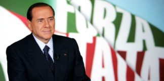 Berlusconi: "Reddito di dignità e niente tasse al di sotto dei 1000 euro"