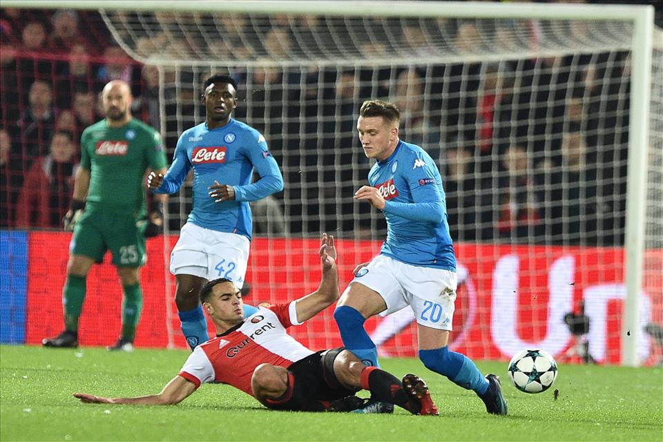 Calcio Napoli. Gli azzurri sconfitti a Rotterdam giocheranno in Europa League