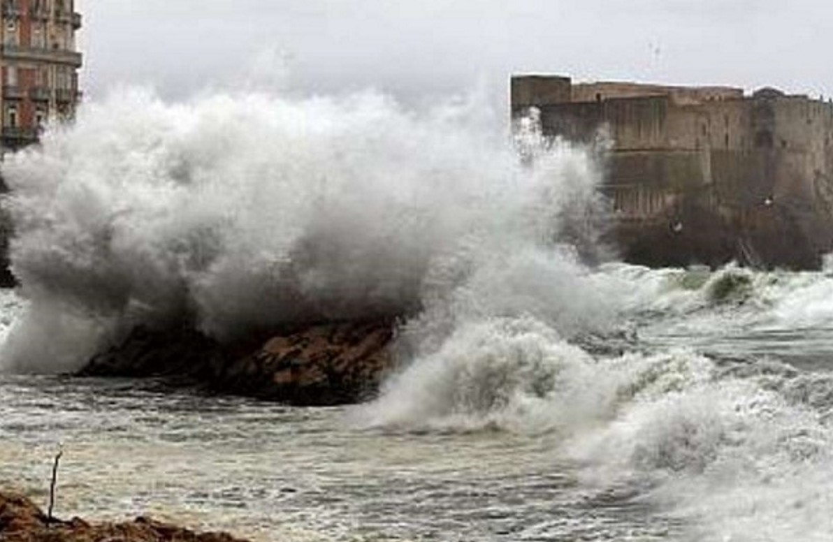 Allerta meteo in Campania: venti forti e mare agitato fino a giovedì
