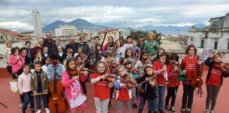 Concerto di Natale” dell’Orchestra Sinfonica dei Quartieri Spagnoli a Palazzo Zapata