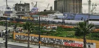 Napoli, striscione contro Adl: "Il tuo compito è vincere"