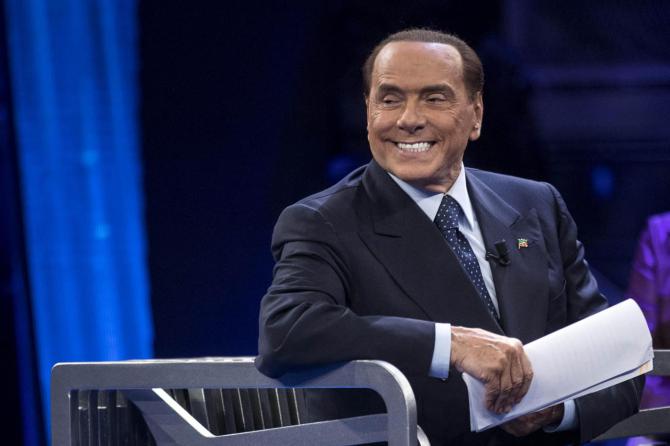 Berlusconi ospite da Giletti: 