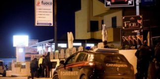Cronaca di Caserta. Uccide la moglie, spara dal balcone e si uccide