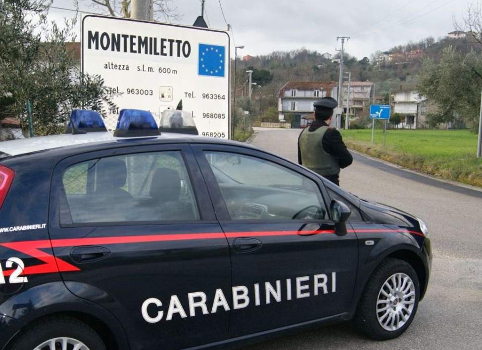 Irpinia News. Rapina simulata per nascondere soldi spesi con prostituta