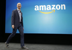 Forbes, Bezos è l'uomo più ricco del mondo. Ferrero primo in Italia