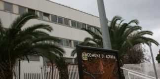 Acerra, marocchino tenta di strangolare la compagna negli uffici comunali