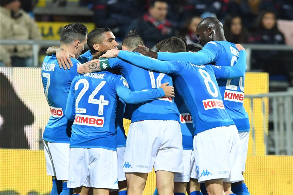 Calcio Napoli: valanga azzurra sul Cagliari: 0-5