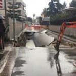 Cronaca di Napoli. Giugliano, paura per il crollo di una strada in centro