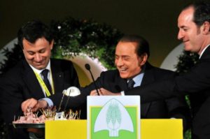 Berlusconi: pensioni di 1000 euro a tutte le mamme italiane