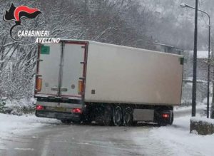 Emergenza neve in Irpinia. Carabinieri in soccorso in tutta la provincia