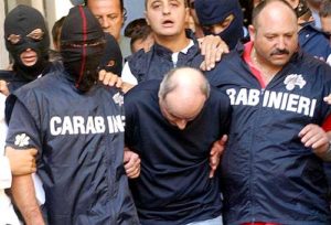 Cronaca di Napoli. Secondigliano, blitz al clan Di Lauro: 14 arresti