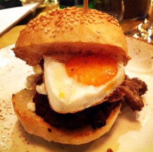 Sciue' il panino vesuviano sostiene il ritorno dei giovani all'agricoltura