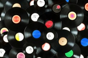 Il Cd cede il passo alla musica in streaming. Chiude l'ultima fabbrica degli USA