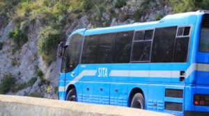 Costiera Amalfitana: guida per muoversi in auto, moto e bus