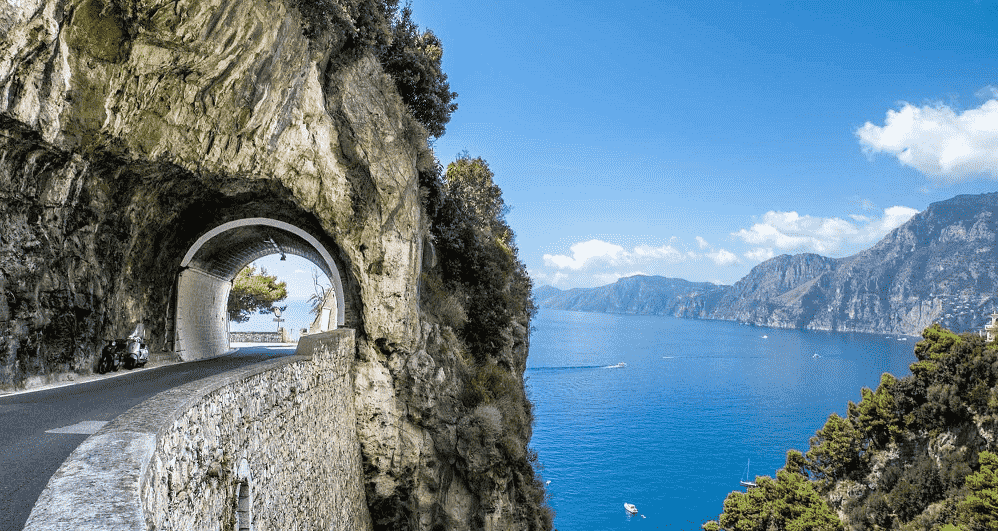 Amalfi, targhe alterne sulla statale Amalfitana in occasione della Settimana Santa