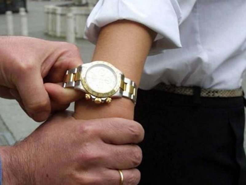 Ponticelli: ricercato per rapine di Rolex in Svizzera “beccato” dai Carabinieri