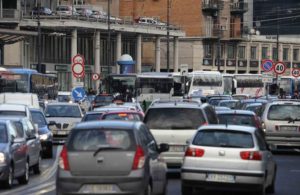 Napoli, allarme smog: si vive un anno in meno a causa dell’inquinamento