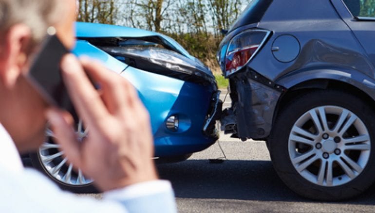 Avellino, simulano un incidente per truffa. Denunciate tre persone