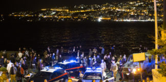 Napoli, sparatoria a Mergellina per una ragazza: tre feriti