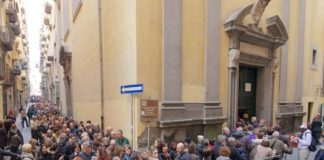 Comune di Napoli, installati bagni pubblici mobili fino all’8 gennaio