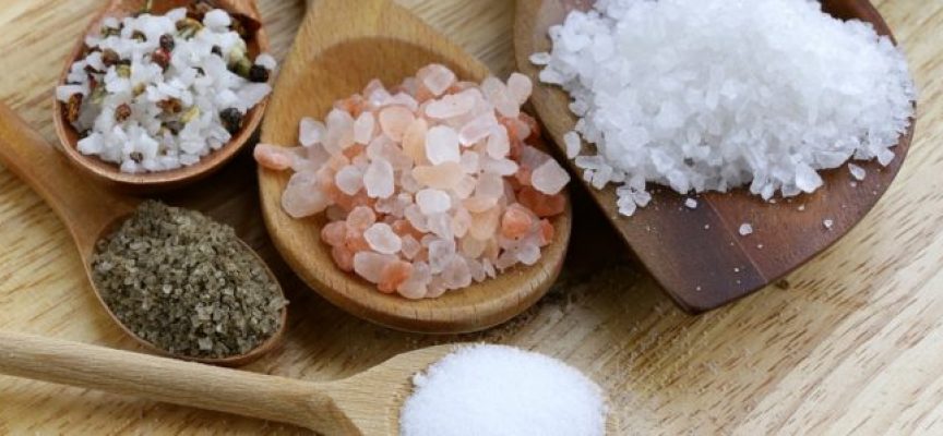 Il sale e l'alimentazione: ecco tutte le tipologie e come usarlo