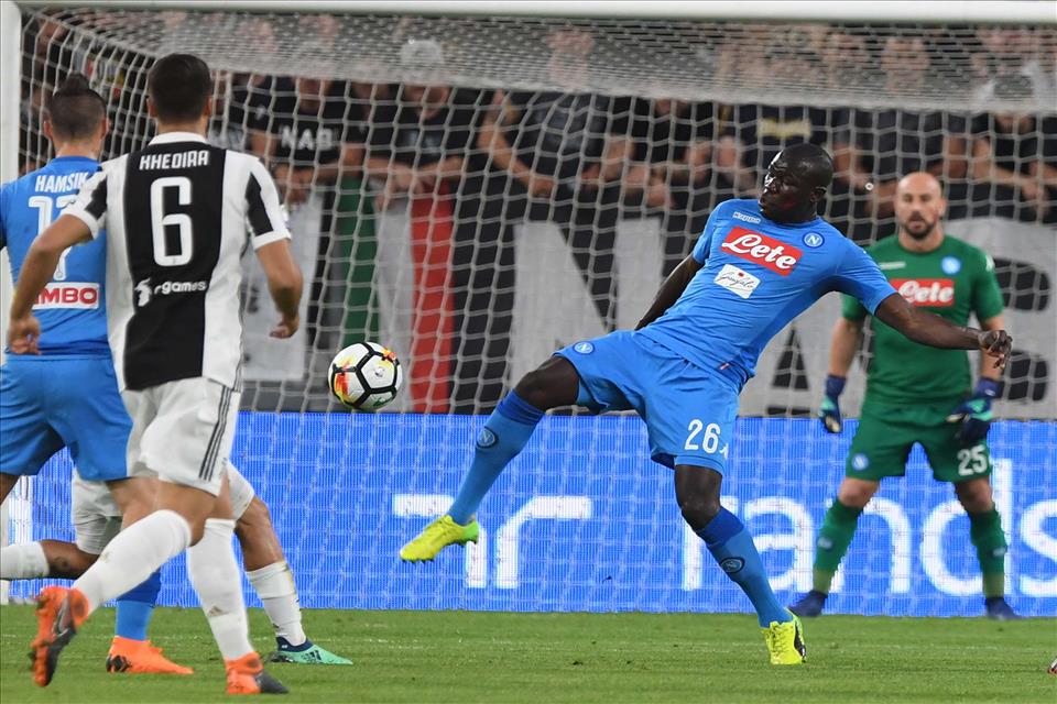 Calcio Napoli: vittoria leggendaria. 1-0 in casa della Juventus