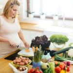 Gravidanza: più mamme obese ma diminuiscono quelle che fumano