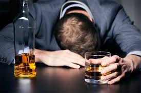 Bevande alcoliche: ecco i danni che provocano alla salute