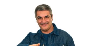 Al Teatro Totò Simone Schettino in 'Fondamentalmente Show'